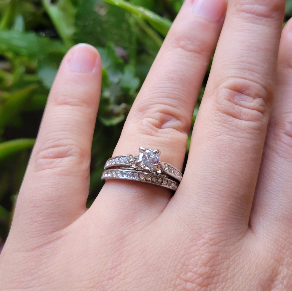 Nwot Diamond Ring 2-Piece Stackable Set - image 5